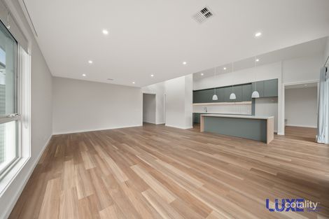 Property photo of 6 Kimo Road Googong NSW 2620