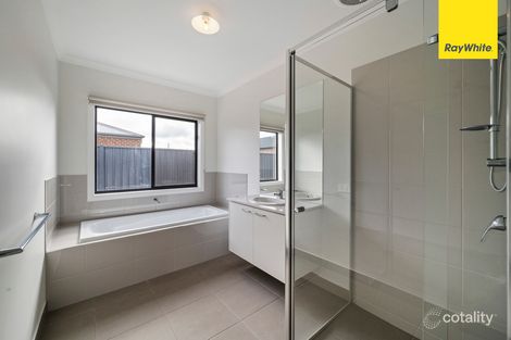 40 Moroka Ave, Weir Views, VIC 3338