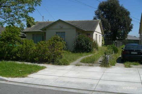 Property photo of 34 Kanooka Grove Doveton VIC 3177