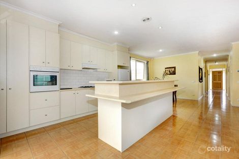 Property photo of 12 Shearwater Place Craigieburn VIC 3064