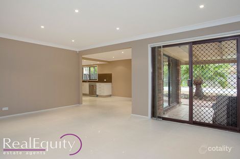 Property photo of 33 Derby Crescent Chipping Norton NSW 2170