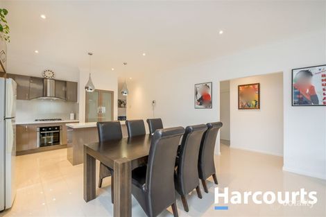 Property photo of 33 Naas Road Clyde North VIC 3978