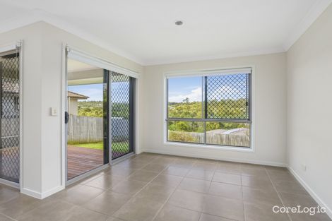 Property photo of 18 Hadrian Crescent Pacific Pines QLD 4211