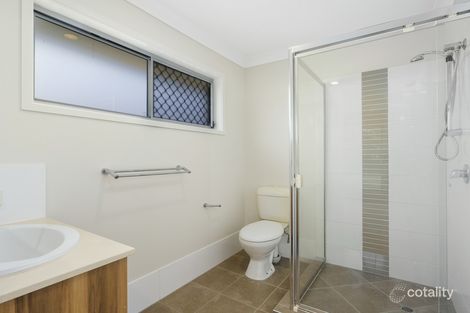 Property photo of 18 Hadrian Crescent Pacific Pines QLD 4211