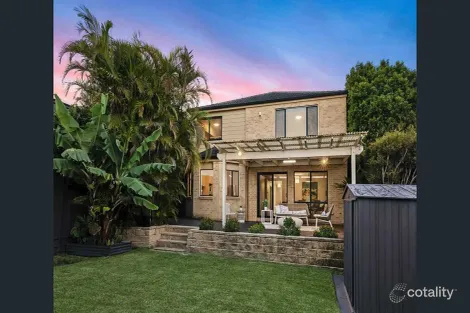 Property photo of 13 Waratah Parade Narraweena NSW 2099