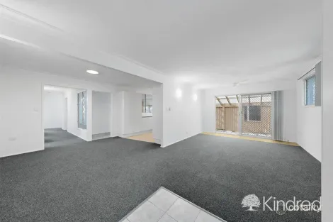 Property photo of 10 George Street Redcliffe QLD 4020