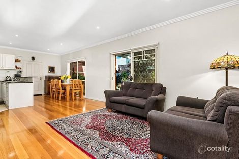 Property photo of 1/16 Kwinana Street Glen Waverley VIC 3150