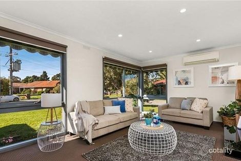 Property photo of 4 Dobell Drive Chelsea VIC 3196