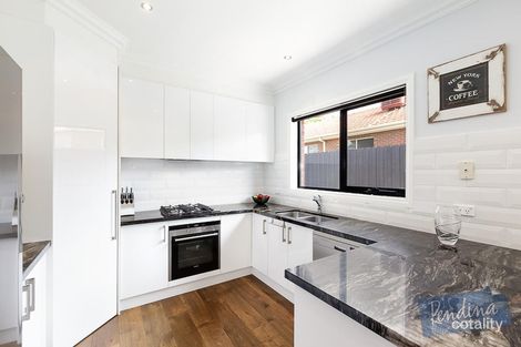 Property photo of 2/96 Cooper Street Essendon VIC 3040