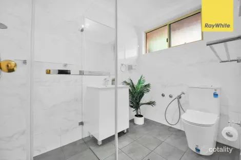 Property photo of 2/158A Targo Road Girraween NSW 2145