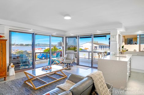 Property photo of 2/13 Wharf Street Tuncurry NSW 2428