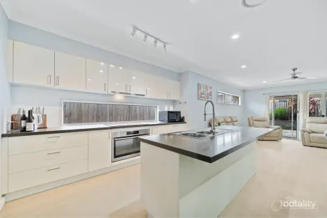 Property photo of 20 Adelaide Crescent Ormeau Hills QLD 4208