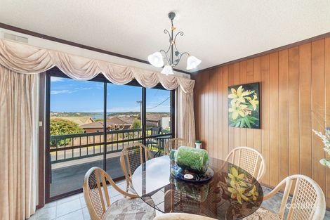 Property photo of 19 Maxwell Grove Warrnambool VIC 3280