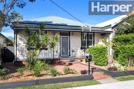 25 Barton St, Mayfield, NSW 2304