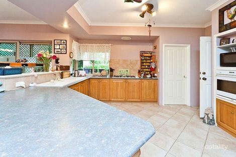 Property photo of 12 Desert Ash Place Helena Valley WA 6056