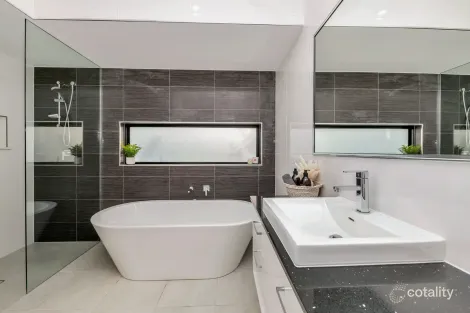 Property photo of 33 Barklya Street Mount Low QLD 4818