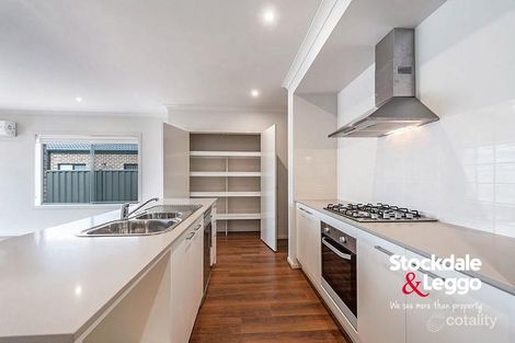 Property photo of 30 Recreation Street Roxburgh Park VIC 3064