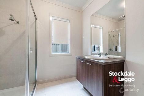 Property photo of 30 Recreation Street Roxburgh Park VIC 3064