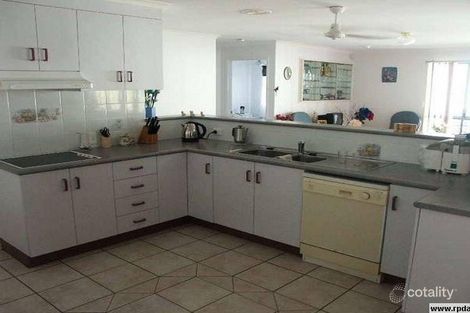 Property photo of 9 Kirrang Place Boyne Island QLD 4680