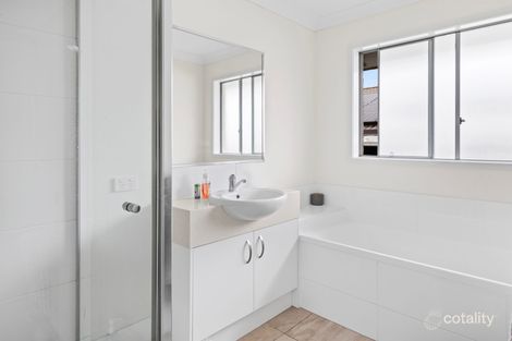 Property photo of 2/14 Custodian Crescent Ormeau QLD 4208