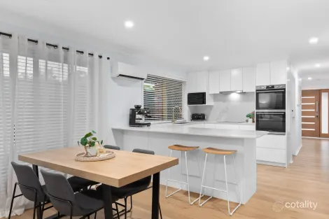 Property photo of 18 Dods Place Doonside NSW 2767