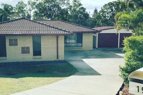 Property photo of 19 Renmark Court Helensvale QLD 4212