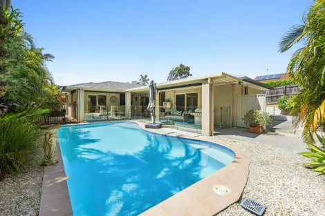 Property photo of 20 Indooroopilly Court Robina QLD 4226