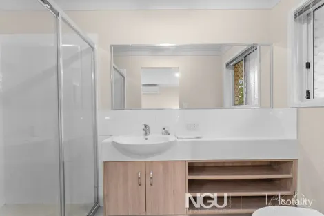 Property photo of 72 Pat Slattery Place Lowood QLD 4311