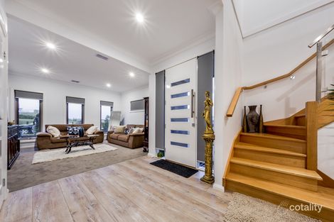 Property photo of 41 Fitzwilliam Circuit Clyde North VIC 3978