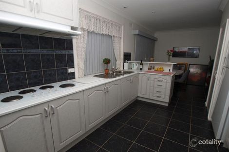 Property photo of 16 Wyndham Crescent Surrey Downs SA 5126