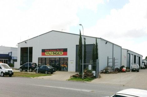 9-11 Hakkinen Rd, Wingfield, SA 5013