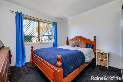 Property photo of 10 Echo Court Marsden QLD 4132