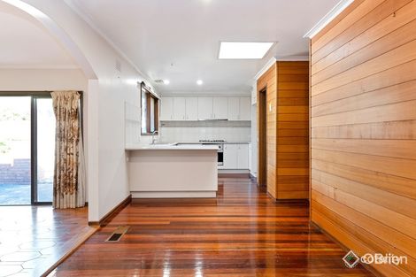 Property photo of 40 King Arthur Drive Glen Waverley VIC 3150