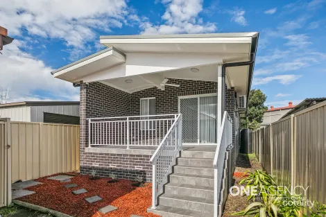 7 Kemblawarra Rd, Warrawong, NSW 2502