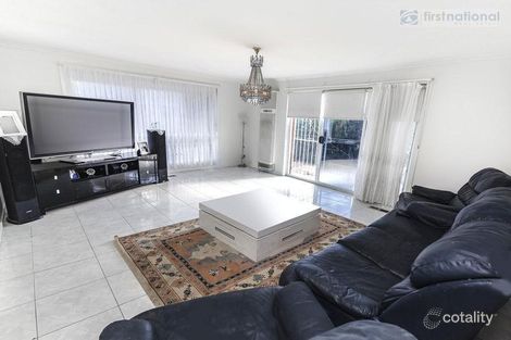 Property photo of 2 Hakea Place Meadow Heights VIC 3048