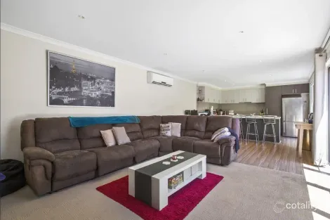 Property photo of 10 Goble Way Croydon VIC 3136