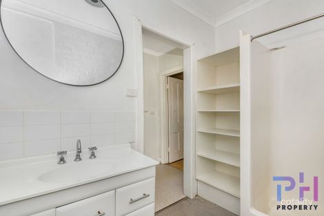 Property photo of 2/236 McCrae Street Bendigo VIC 3550