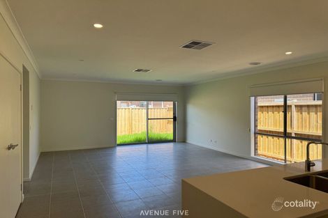 Property photo of 48 Raam Circuit Armstrong Creek VIC 3217
