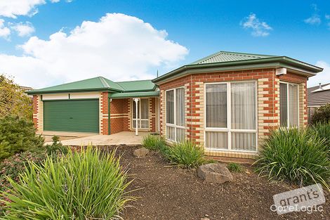 Property photo of 11 Clendon Street Berwick VIC 3806