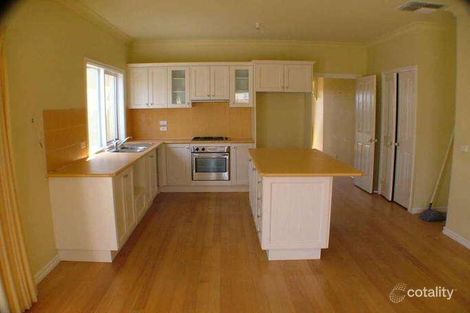 Property photo of 37 Dolphin Crescent Point Cook VIC 3030