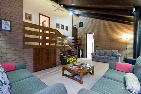 Property photo of 22 Blue Gum Close Templestowe Lower VIC 3107