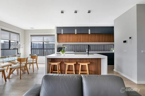 Property photo of 57 Juscelina Drive Craigieburn VIC 3064