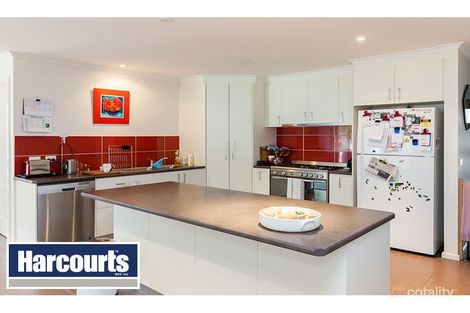 Property photo of 8 Miller Close Drouin VIC 3818