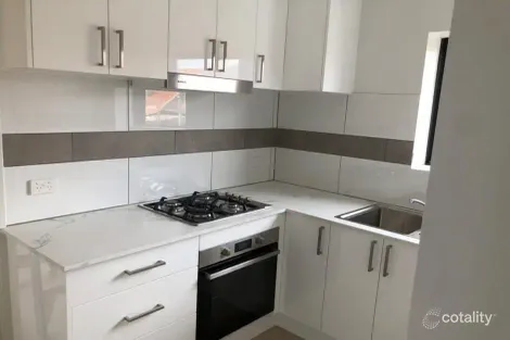 2/21 Military Rd, Avondale Heights, VIC 3034