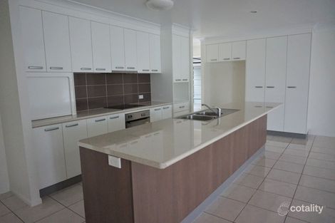 Property photo of 8 Vesta Lane Ooralea QLD 4740