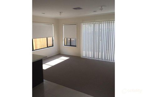 Property photo of 121 Wurrook Circuit North Geelong VIC 3215