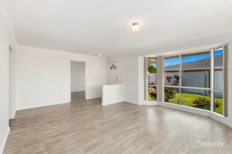 Property photo of 4B Tuart Place Eaton WA 6232