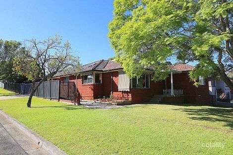 1 Whitemore Ave, Georges Hall, NSW 2198
