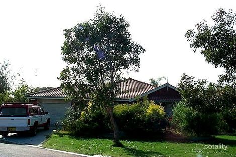 Property photo of 6 Koolinda Court Stratton WA 6056