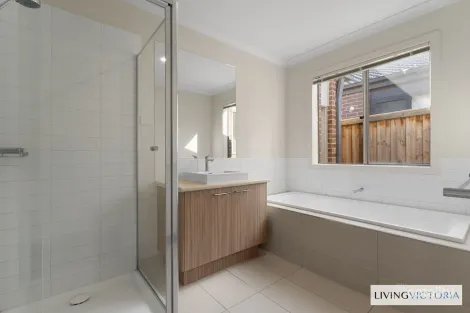Property photo of 11 Cygnet Avenue Werribee VIC 3030